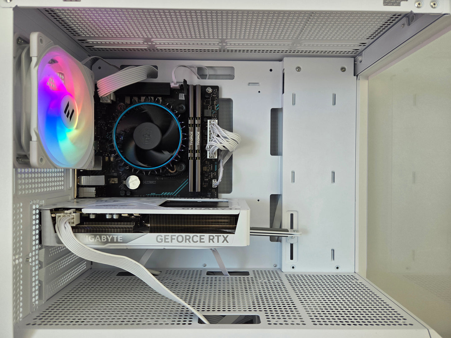 RTX 5060 Ti 16GB i5 14400F Gaming PC