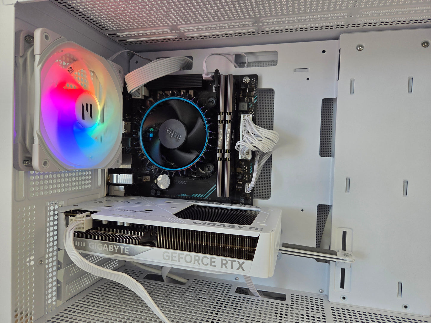 RTX 5060 Ti 16GB i5 14400F Gaming PC