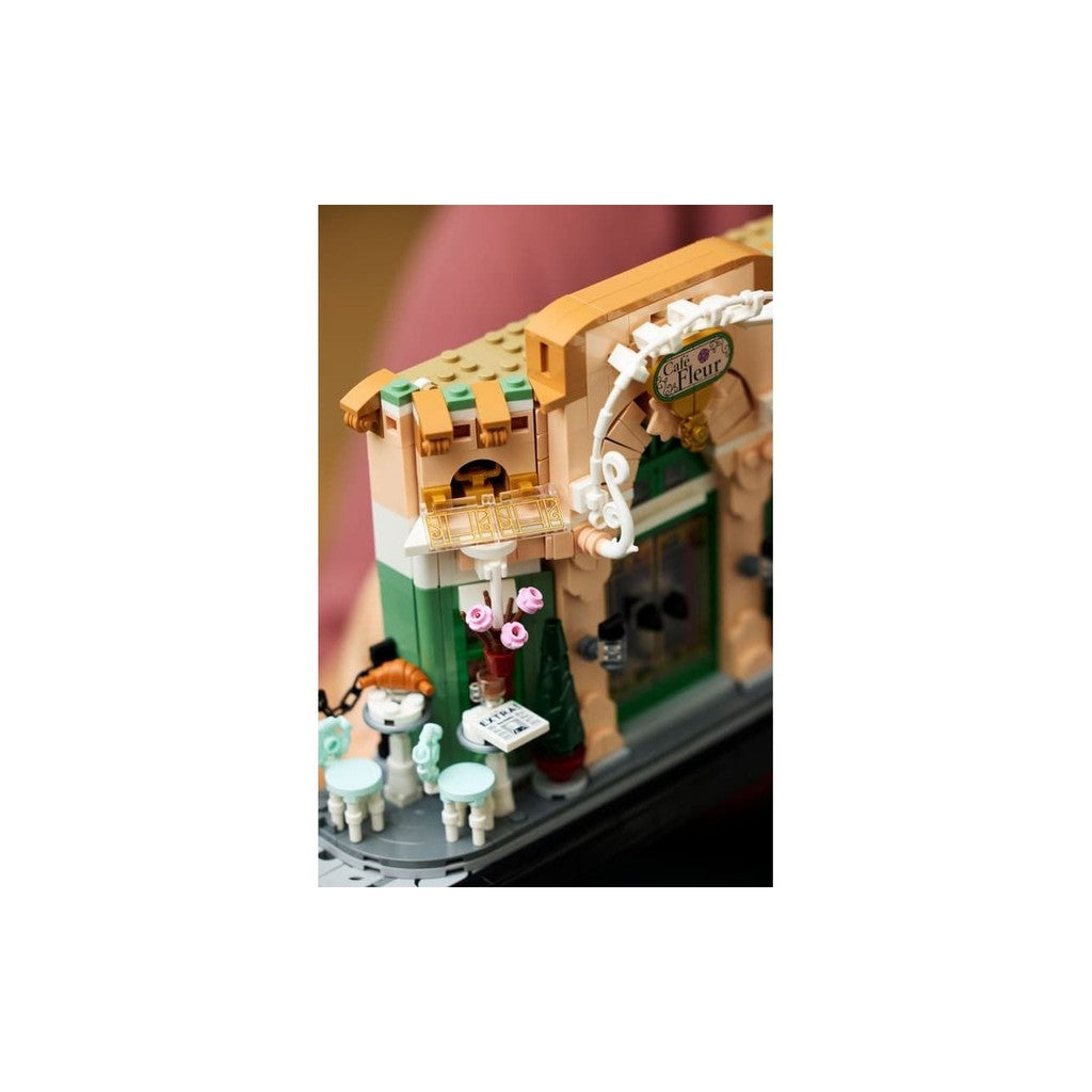 LEGO Icons 10362 French Café