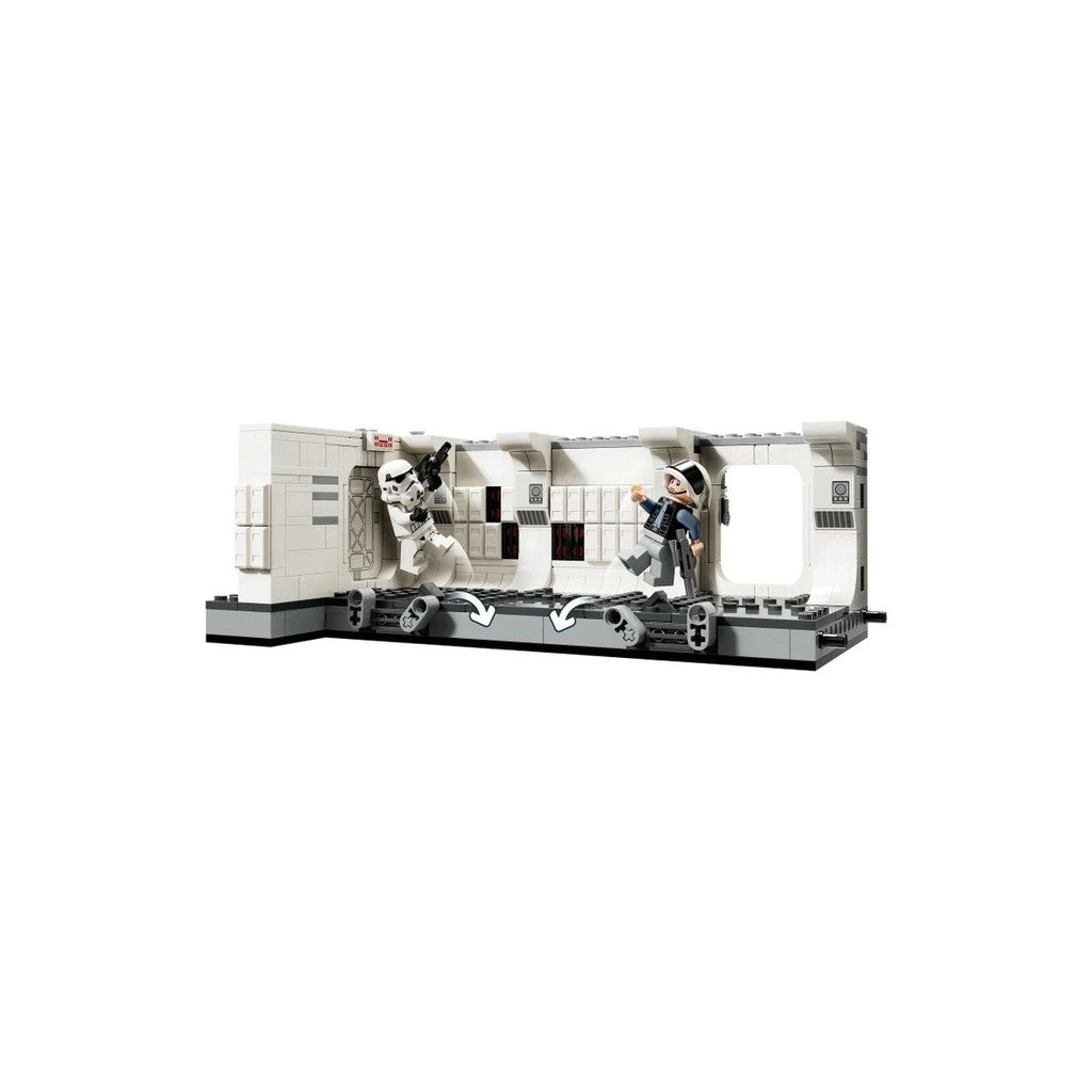 LEGO Star Wars 75387 Boarding the Tantive IV