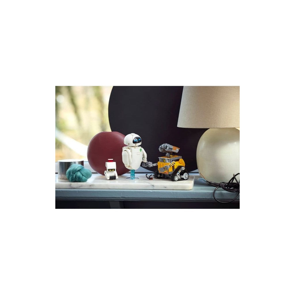 LEGO Disney 43279 WALL-E and EVE