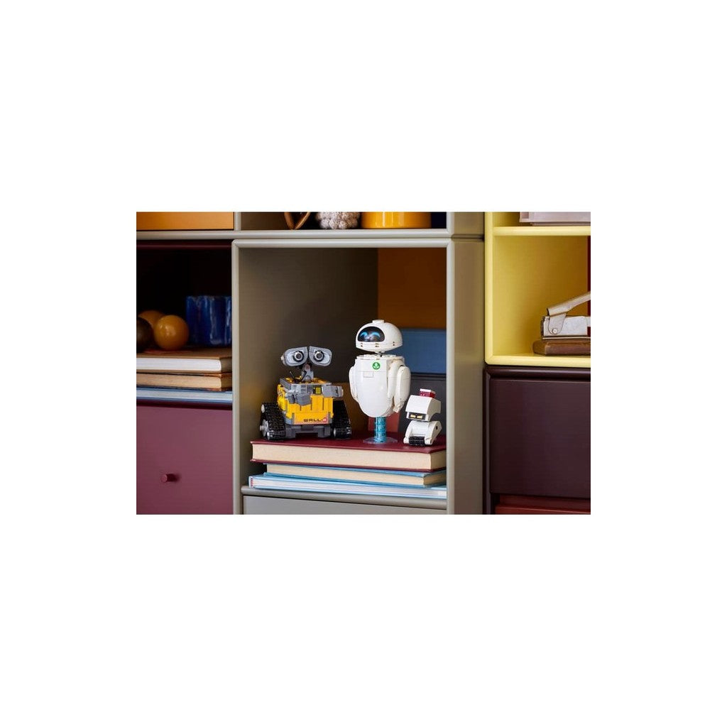 LEGO Disney 43279 WALL-E and EVE